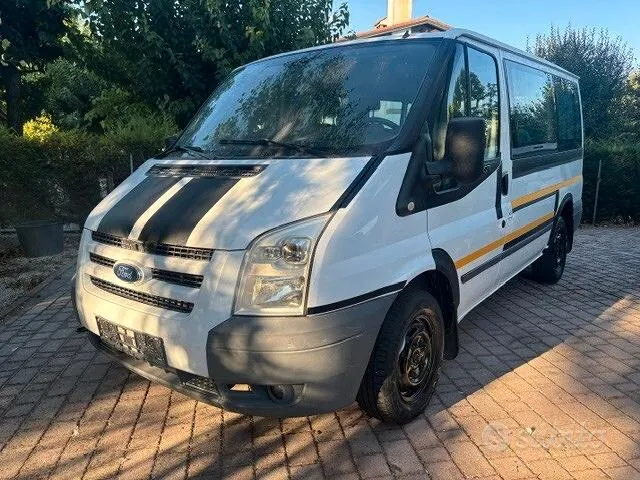 Ford Transit 2011 photo 3
