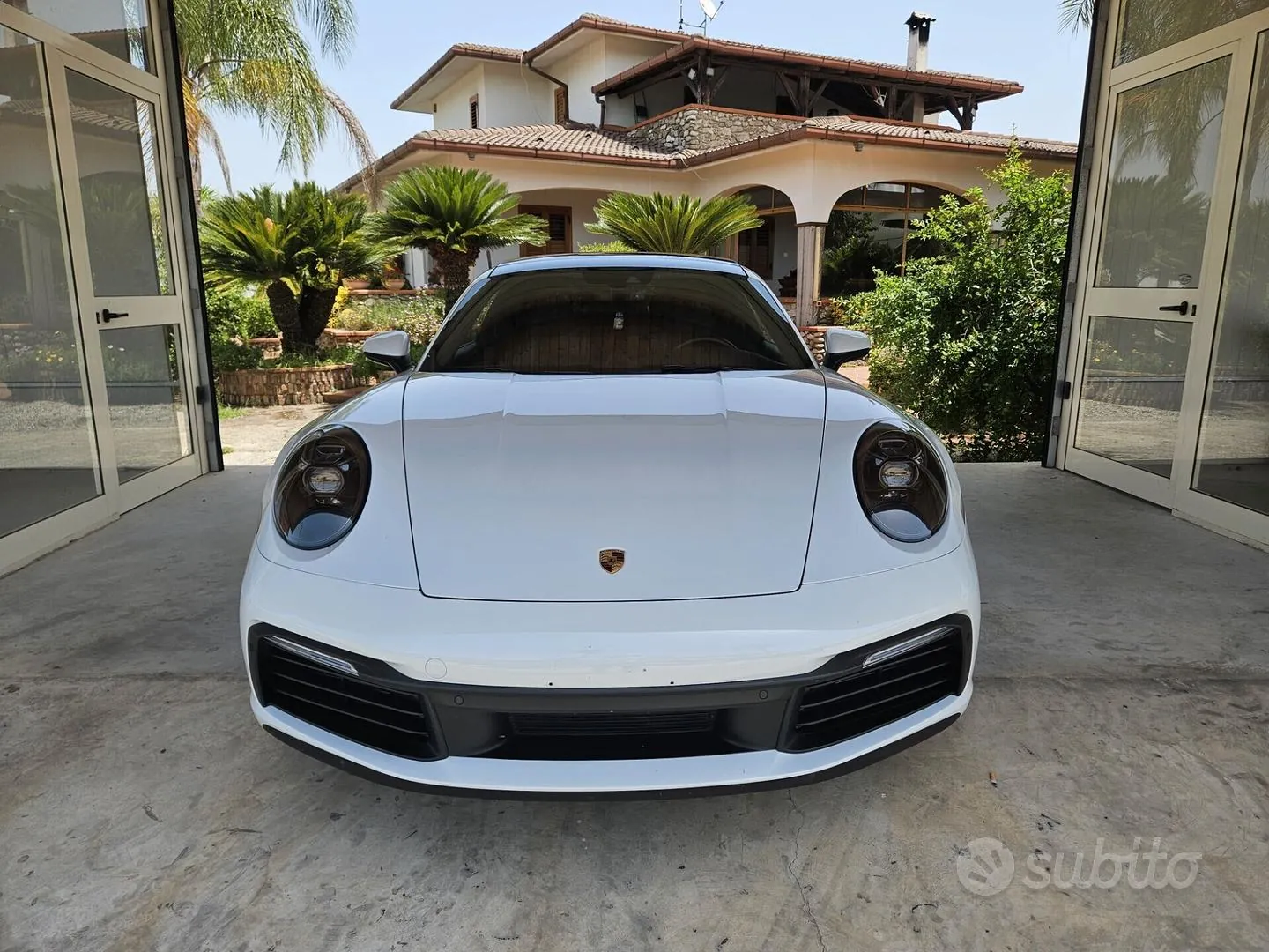 Porsche 992 2020 photo 2