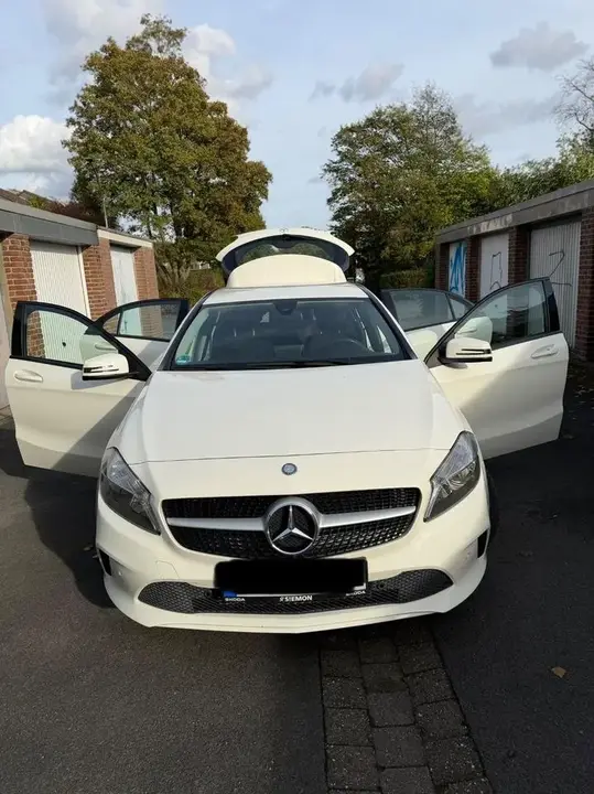 Mercedes-Benz A 180