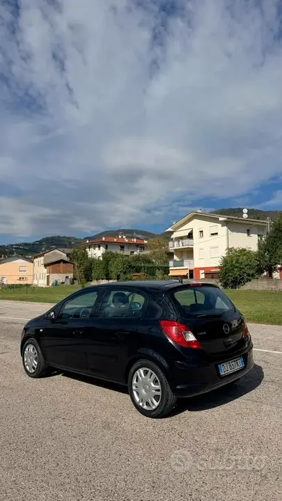 Opel Corsa 2007 photo 2