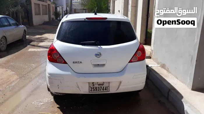 Nissan Versa 2009 photo 3