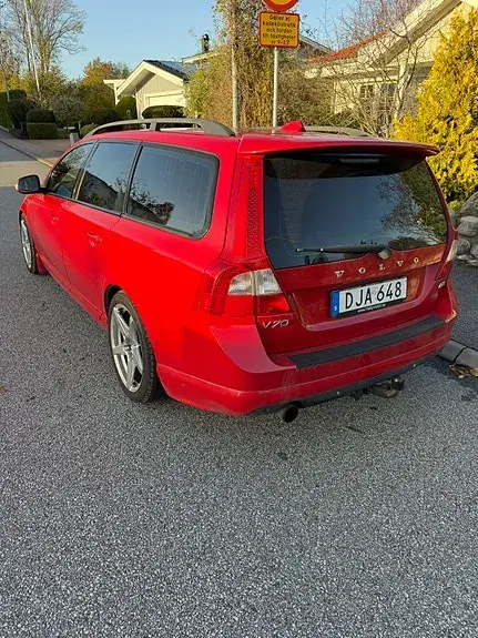 Volvo V70 2011 photo 2