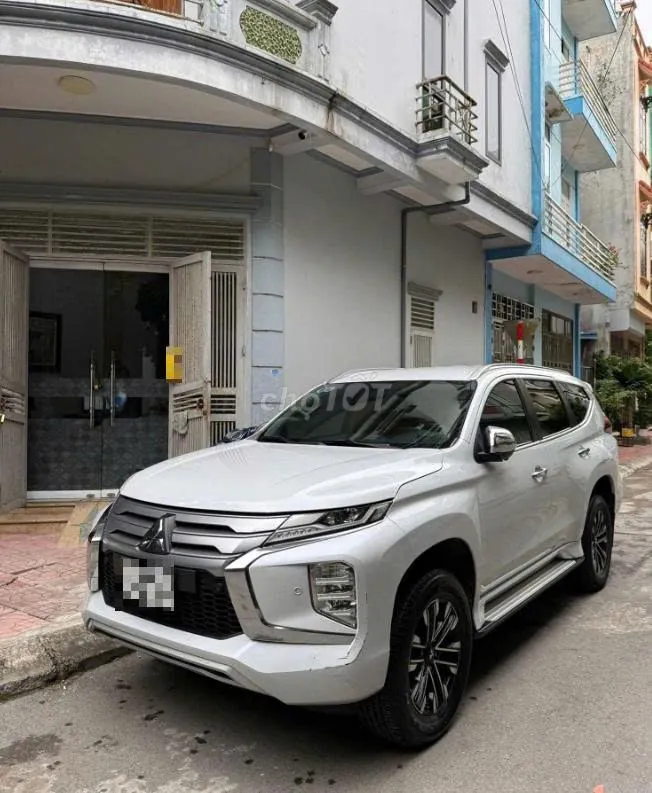 Mitsubishi Pajero Sport 2023 photo 2