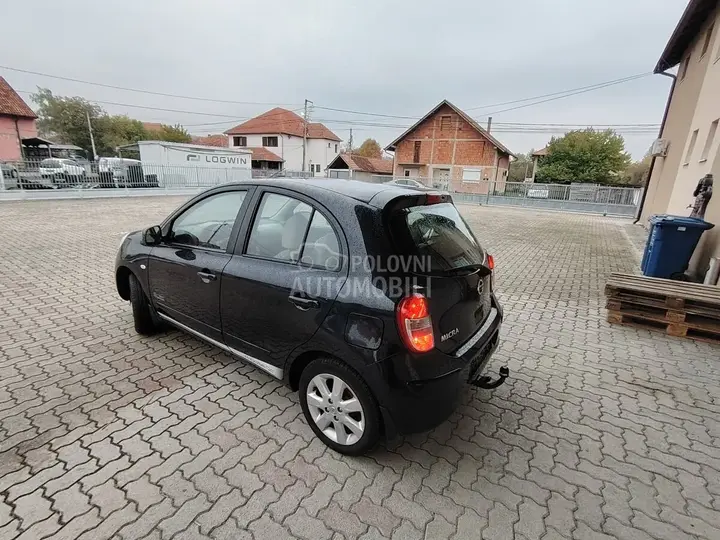 Nissan Micra 2012 photo 5