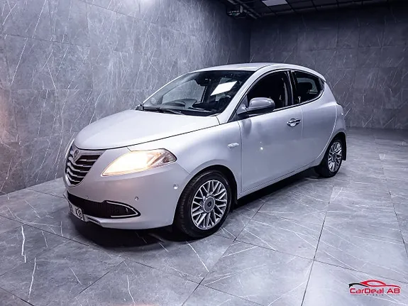 Lancia Ypsilon 2012 photo 3