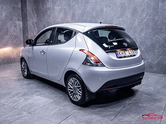 Lancia Ypsilon 2012 photo 5