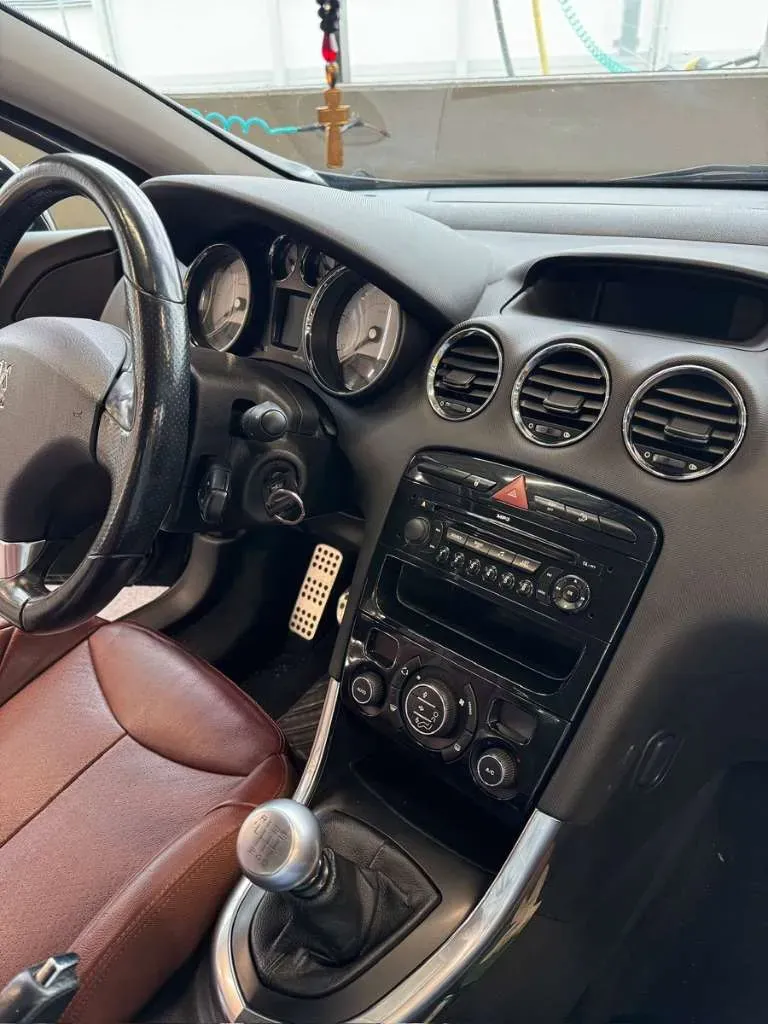 Peugeot 308 2009 photo 3