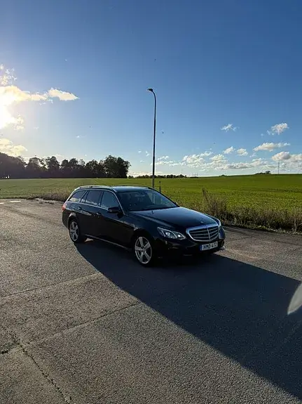 Mercedes-Benz E220 2014 photo 2
