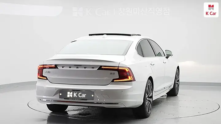 Volvo S90 2021 photo 2