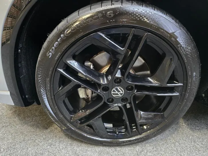 Volkswagen Tiguan 2025 photo 2