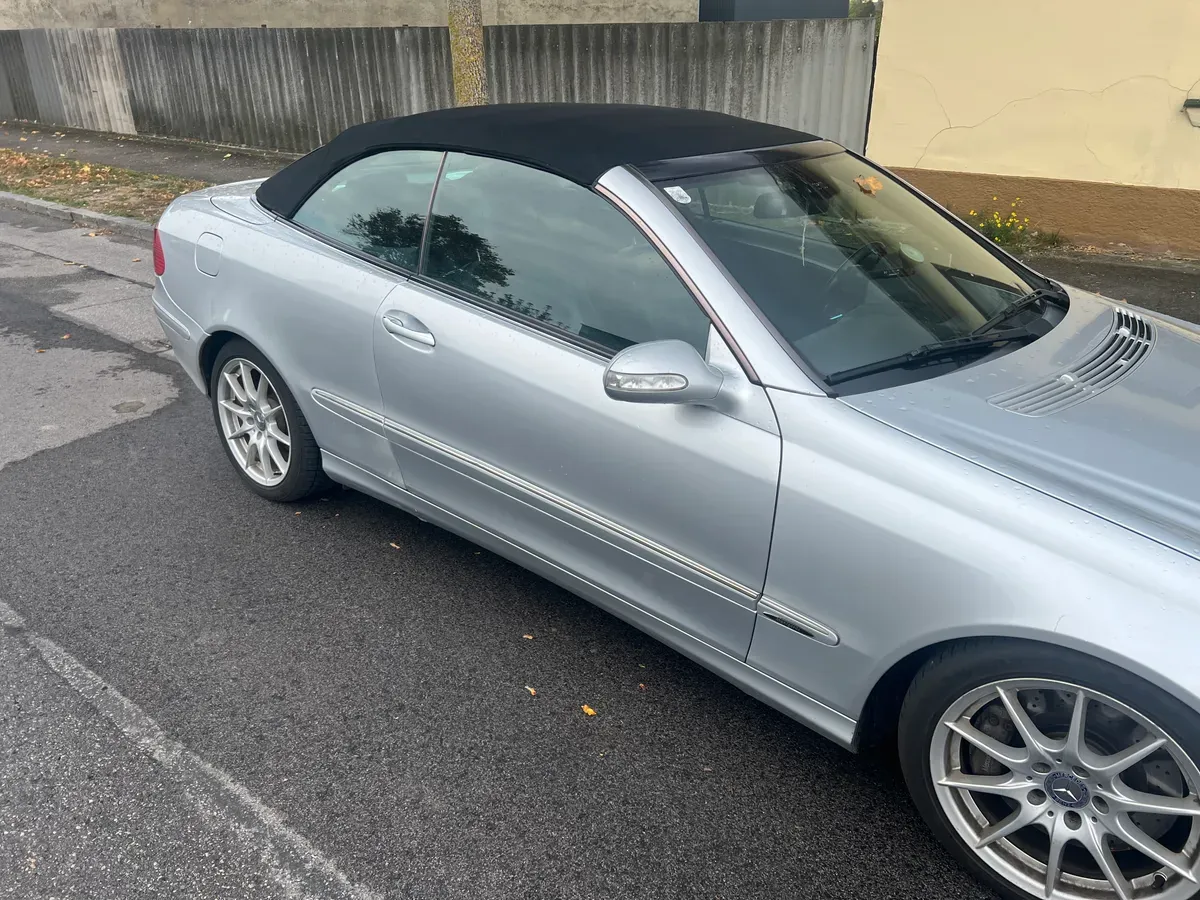 Mercedes-Benz Clk-Class 2006 photo 2