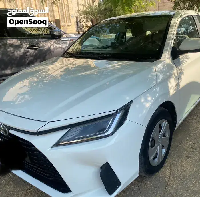 Toyota Yaris 2023 photo 3