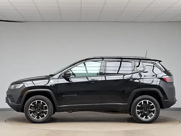 Jeep Compass 2022 photo 4