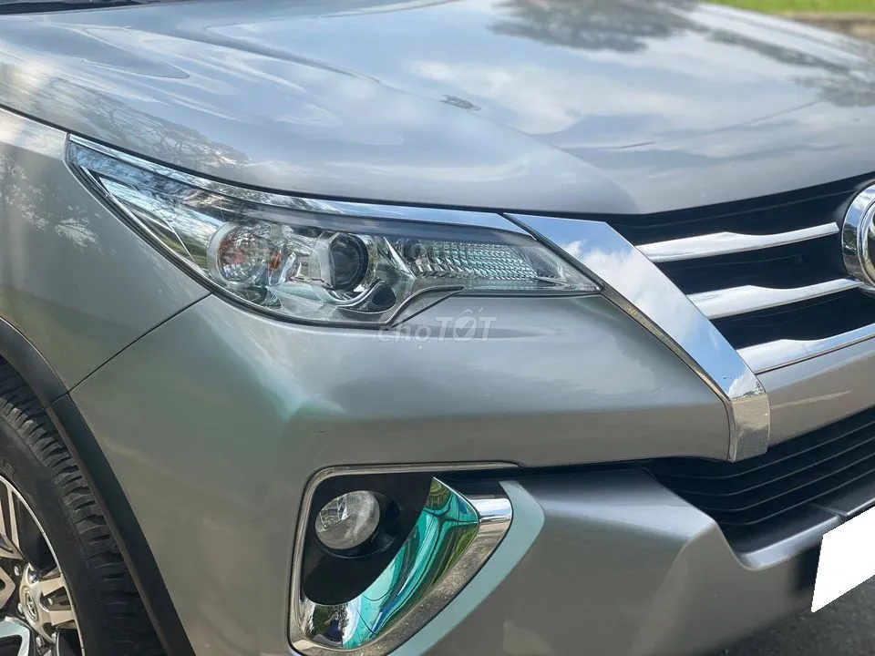 Toyota Fortuner 2018 photo 2