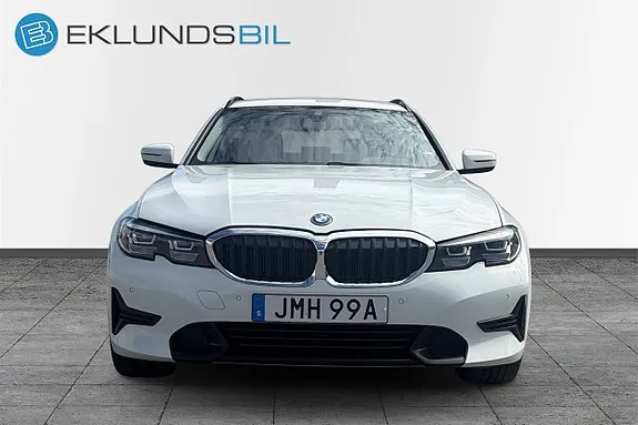 BMW 330E 2022 photo 3