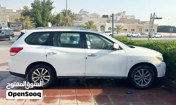 Nissan Pathfinder 2014 photo 3