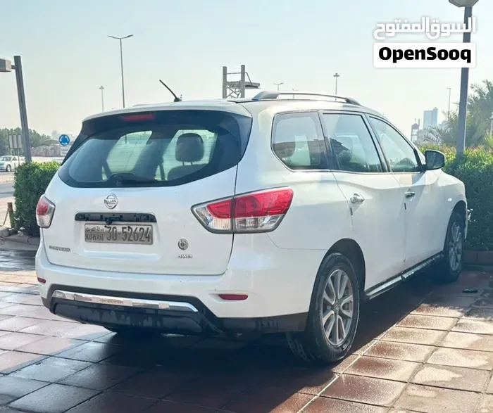 Nissan Pathfinder 2014 photo 2