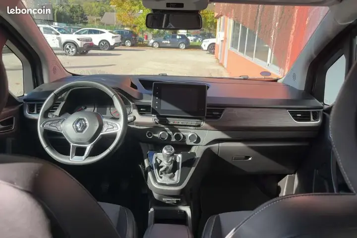 Renault Kangoo 2023 photo 2