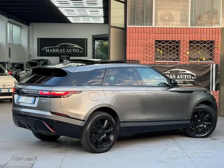 Land Rover Range Rover Velar 2019 photo 3