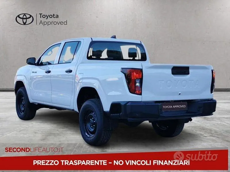 Toyota Hilux 2026 photo 4