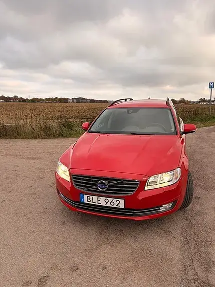 Volvo V70 2015 photo 2
