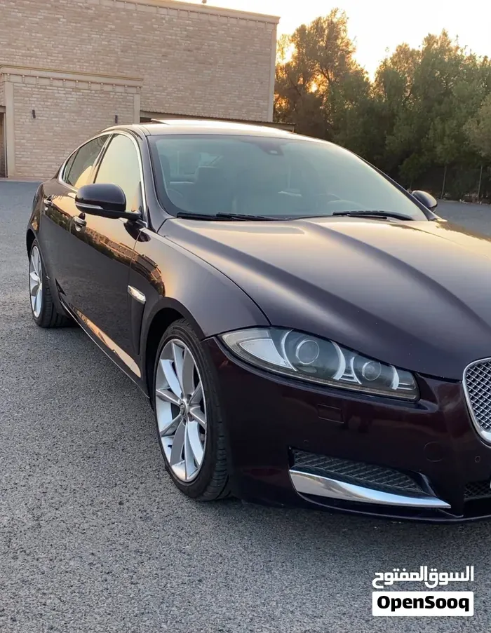 Jaguar Xf 2012 photo 2