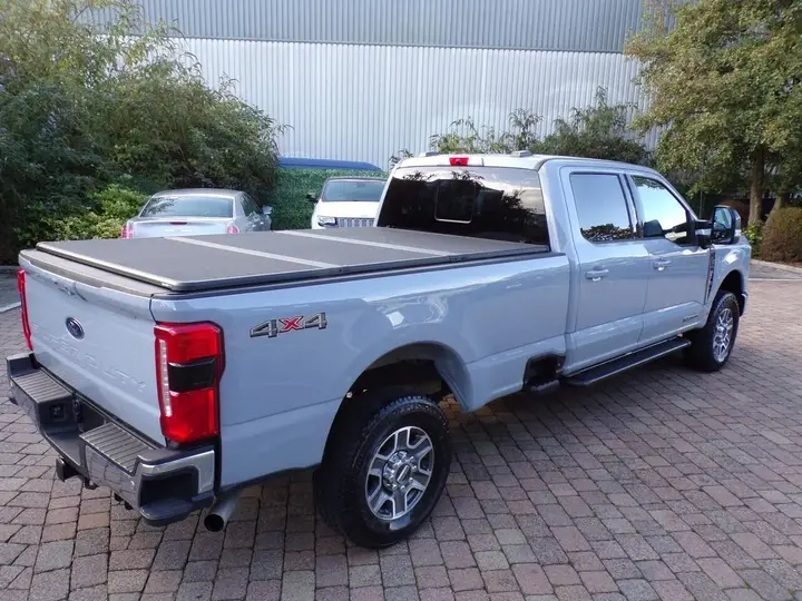 Ford F250 2026 photo 3