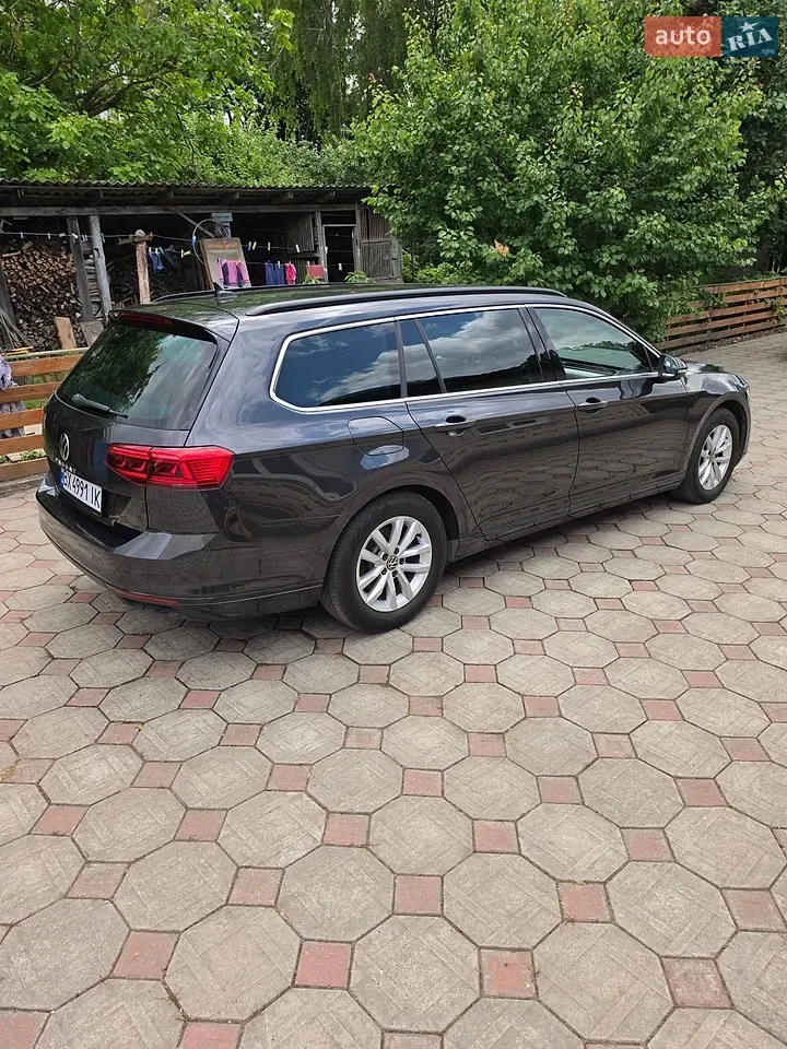 Volkswagen Passat 2021 photo 3