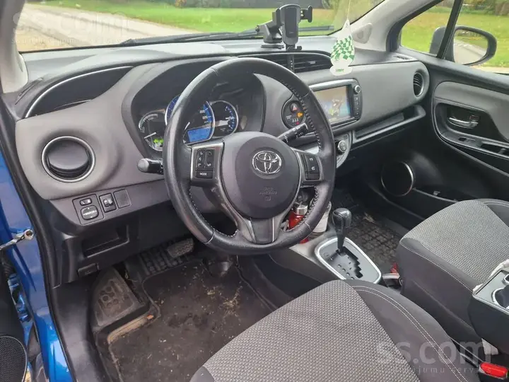 Toyota Yaris 2014 photo 5