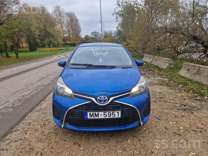 Toyota Yaris 2014 photo 3