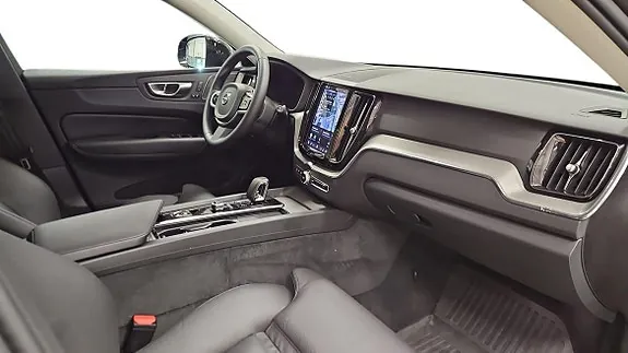 Volvo Xc60 2025 photo 5