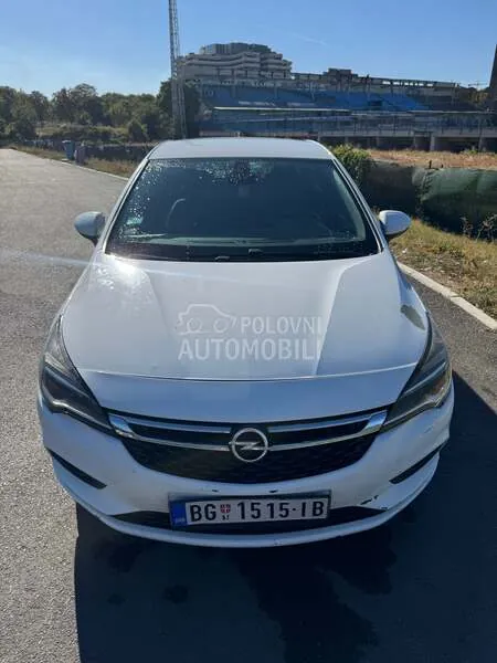 Opel Astra K 2016 photo 3