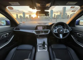 BMW 320I 2019 photo 3