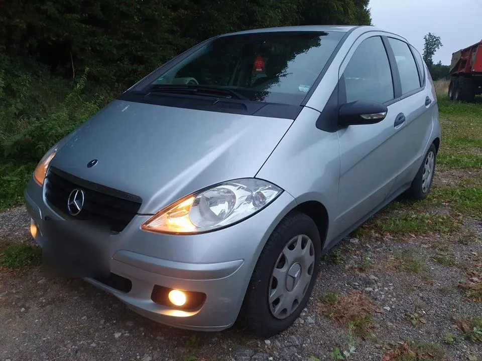 Mercedes-Benz A180