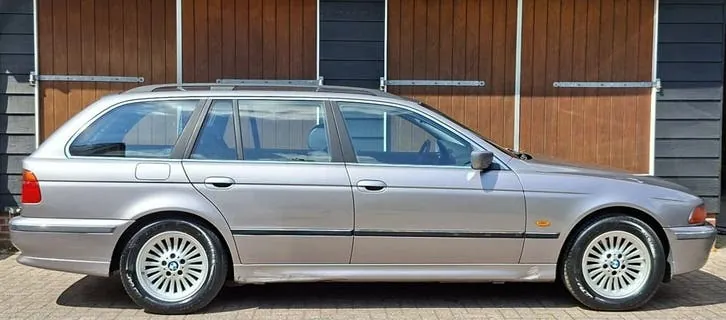BMW 5 Series 1997 photo 2