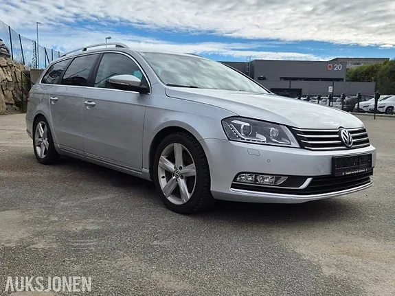 Volkswagen Passat 2014 photo 2