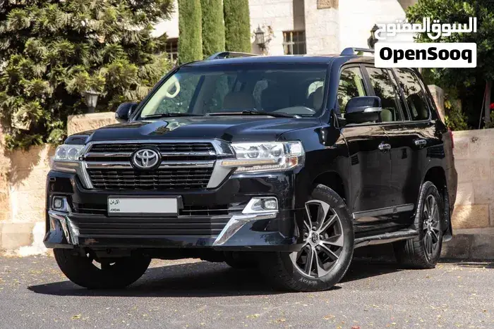 Toyota Land Cruiser Gxr
