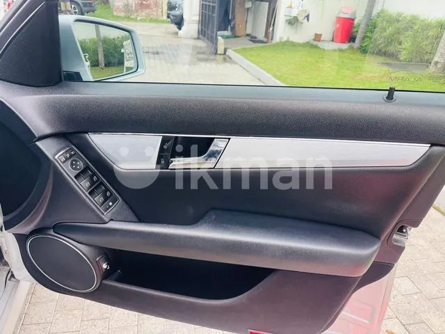 Mercedes-Benz C180 2009 photo 5