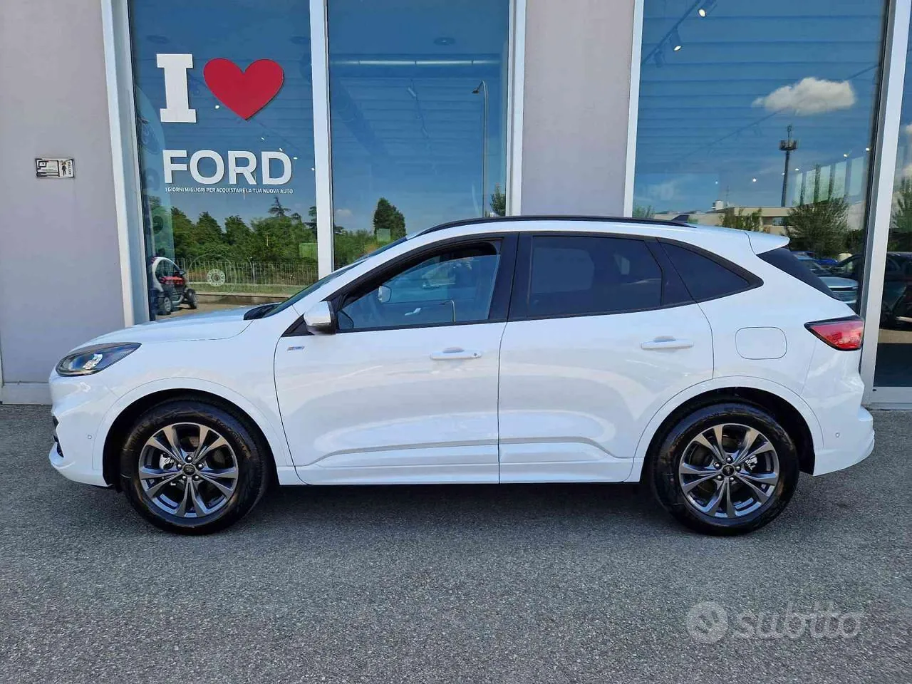 Ford Kuga 2025 photo 4