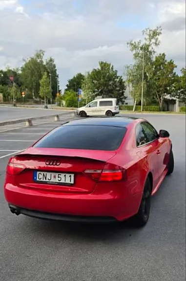 Audi A5 2009 photo 2