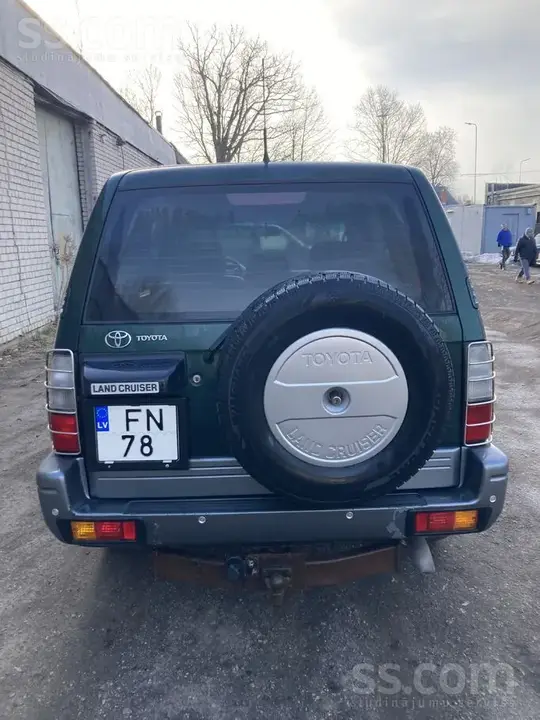 Toyota Land Cruiser 2001 photo 5