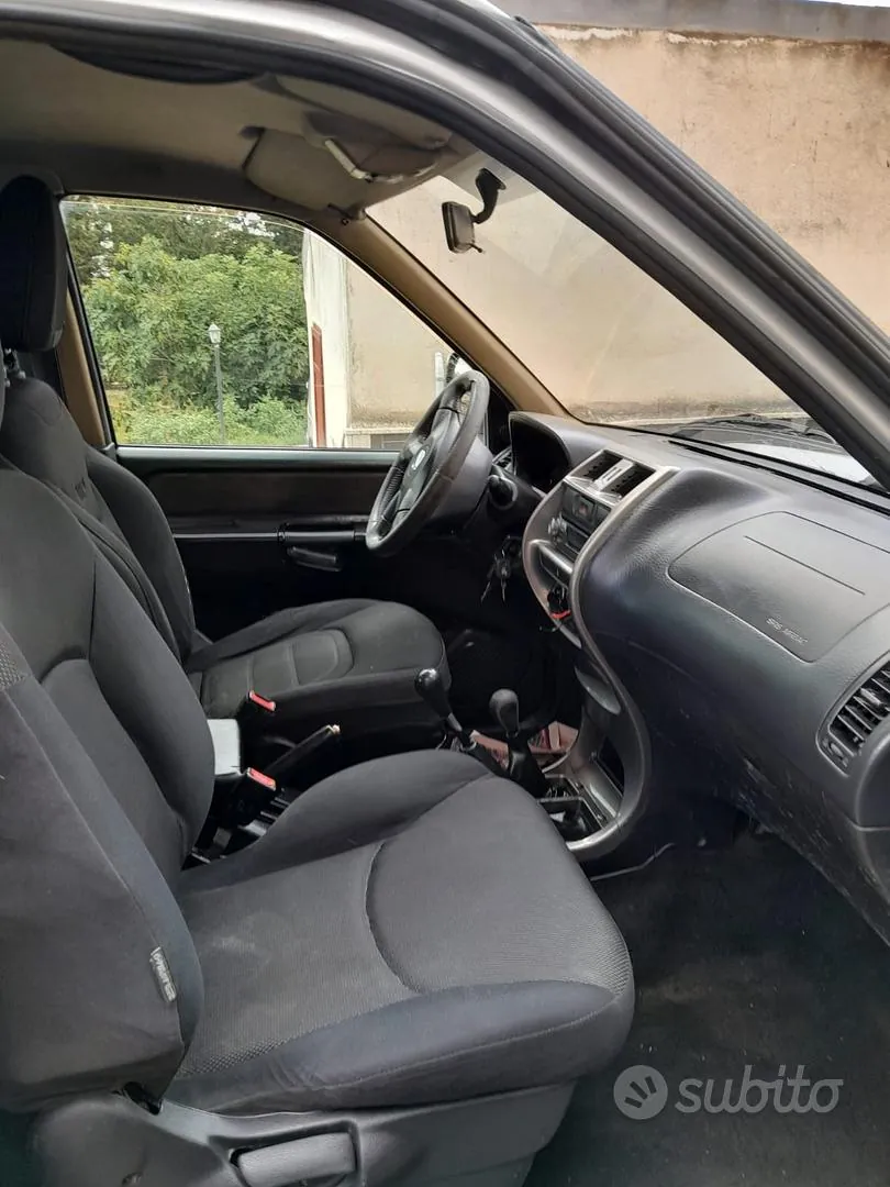 Nissan Terrano Ii 2005 photo 5