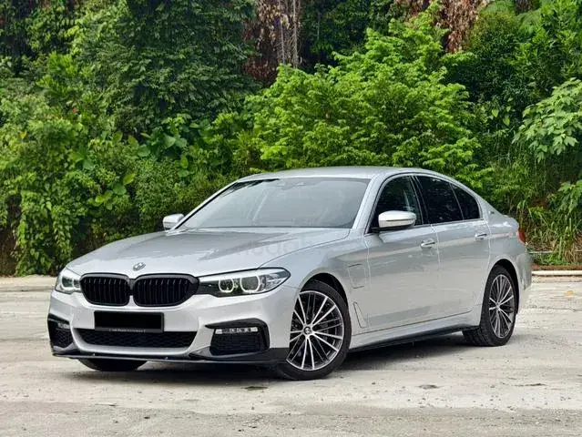 BMW 530E