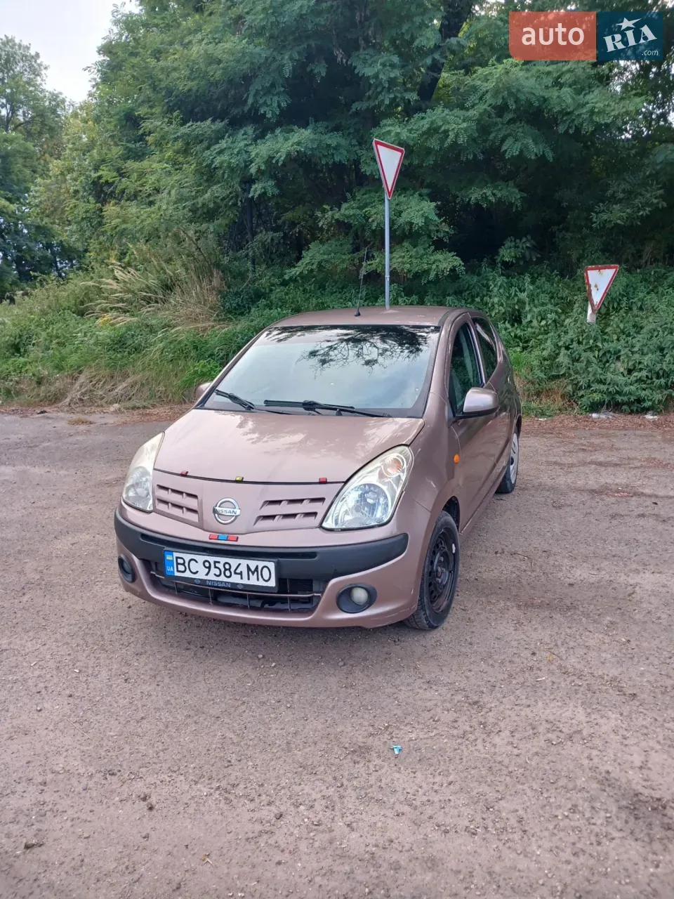 Nissan Pixo