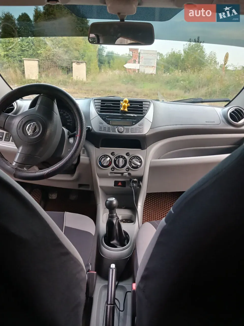Nissan Pixo 2009 photo 4