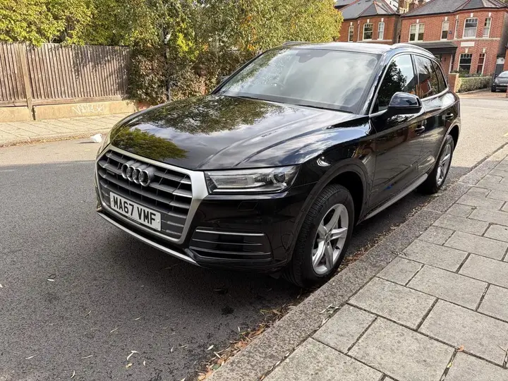 Audi Q5 photo 2