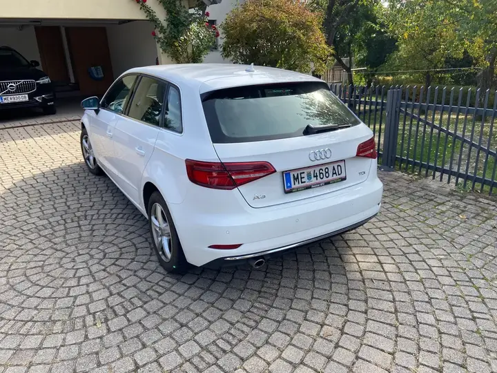Audi A3 2016 photo 3