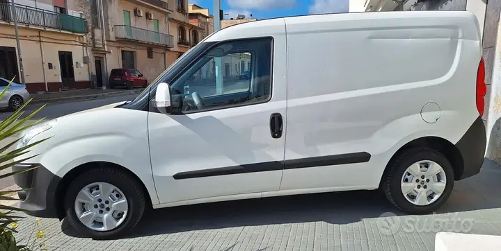Fiat Doblò 2012 photo 4