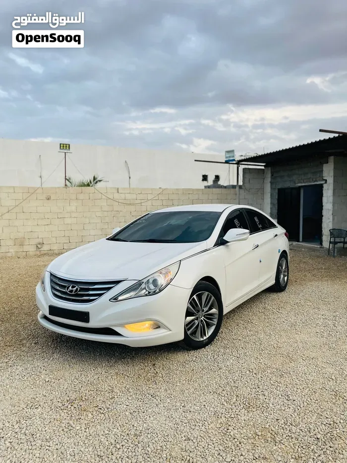 Hyundai Sonata 2012 photo 2