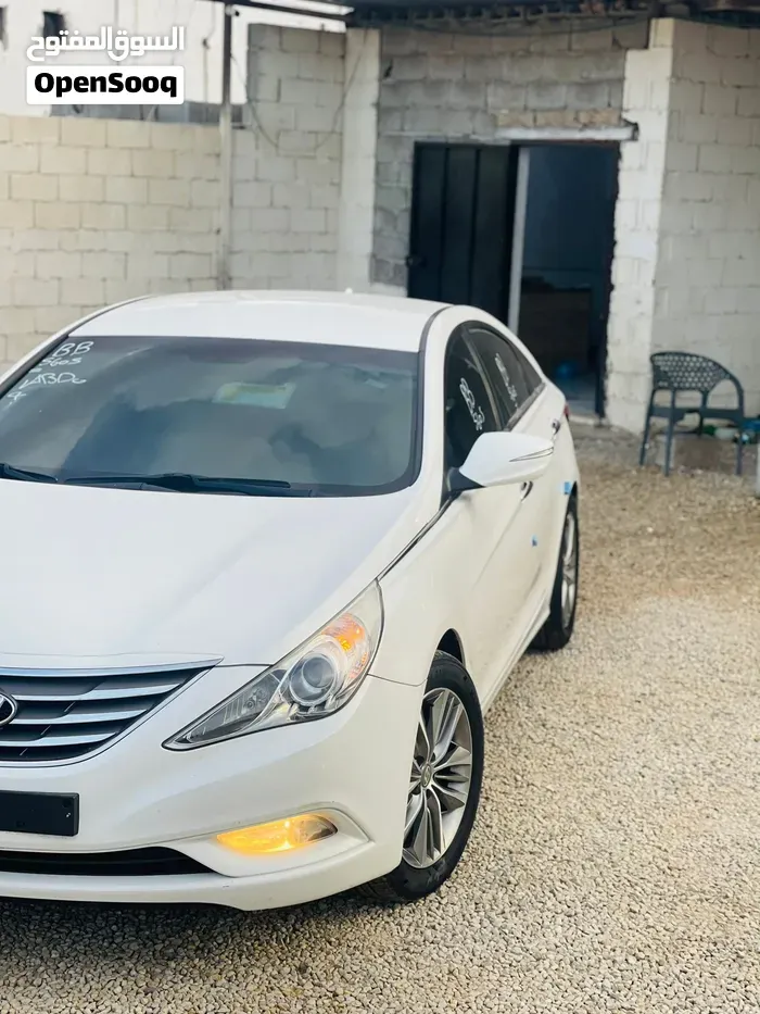 Hyundai Sonata 2012 photo 4